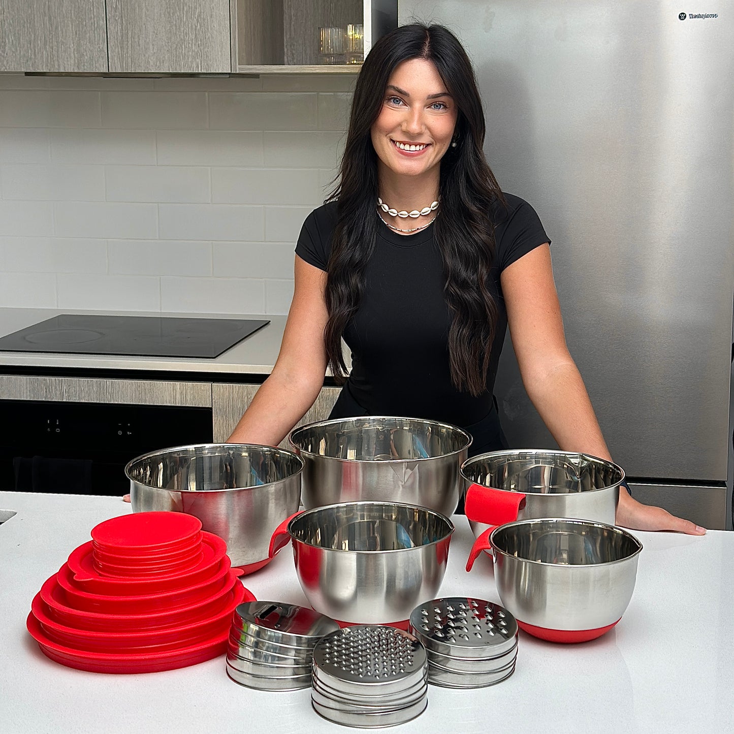 Mixing Bowls Set with Lids and Graters